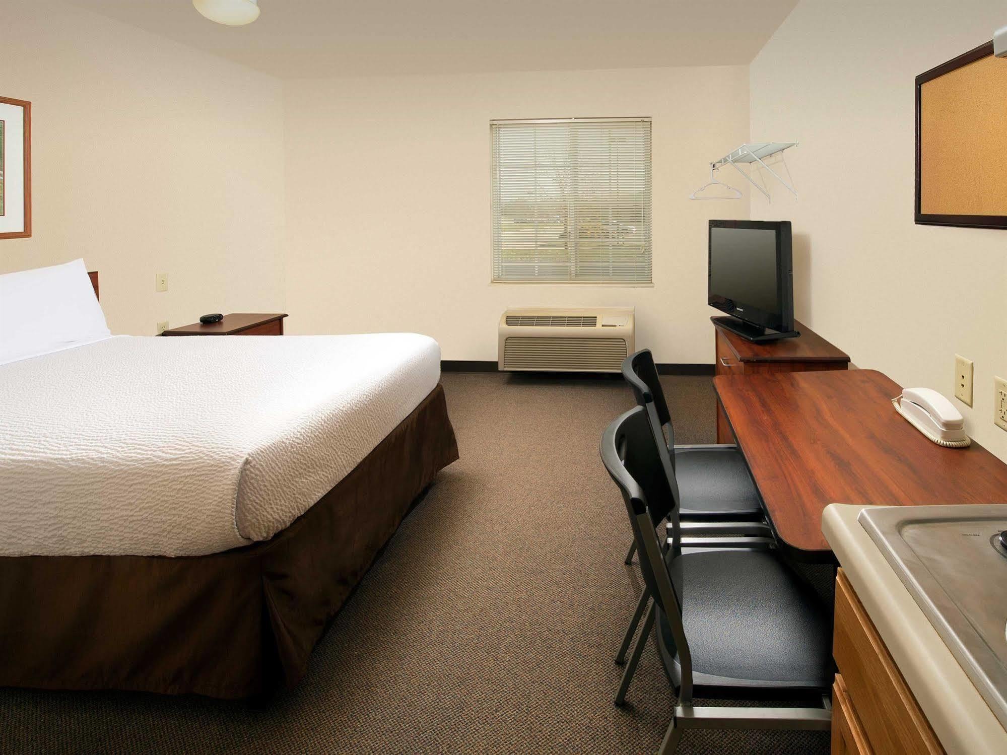Extended Stay America Select Suites - Orlando - South Williamsburg Exterior photo